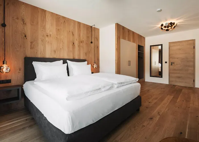 Triple A * Зефельд-ін-Тіроль